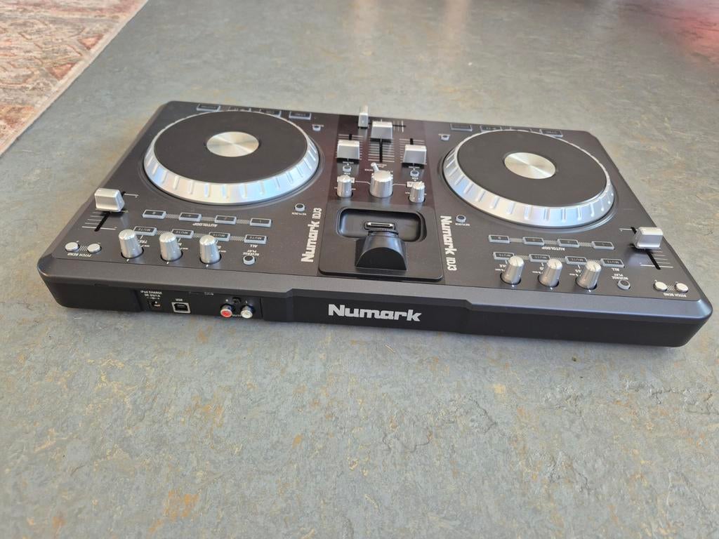 Numark iDJ 3 DJ Controller - Zo goed als nieuw, Muziek en Instrumenten, Dj-sets en Draaitafels, Ophalen of Verzenden, Zo goed als nieuw