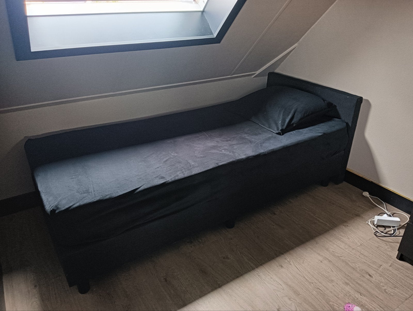 Box spring 1 persoons te koop, Huis en Inrichting, Ophalen, 90 cm, Eenpersoons, Zwart
