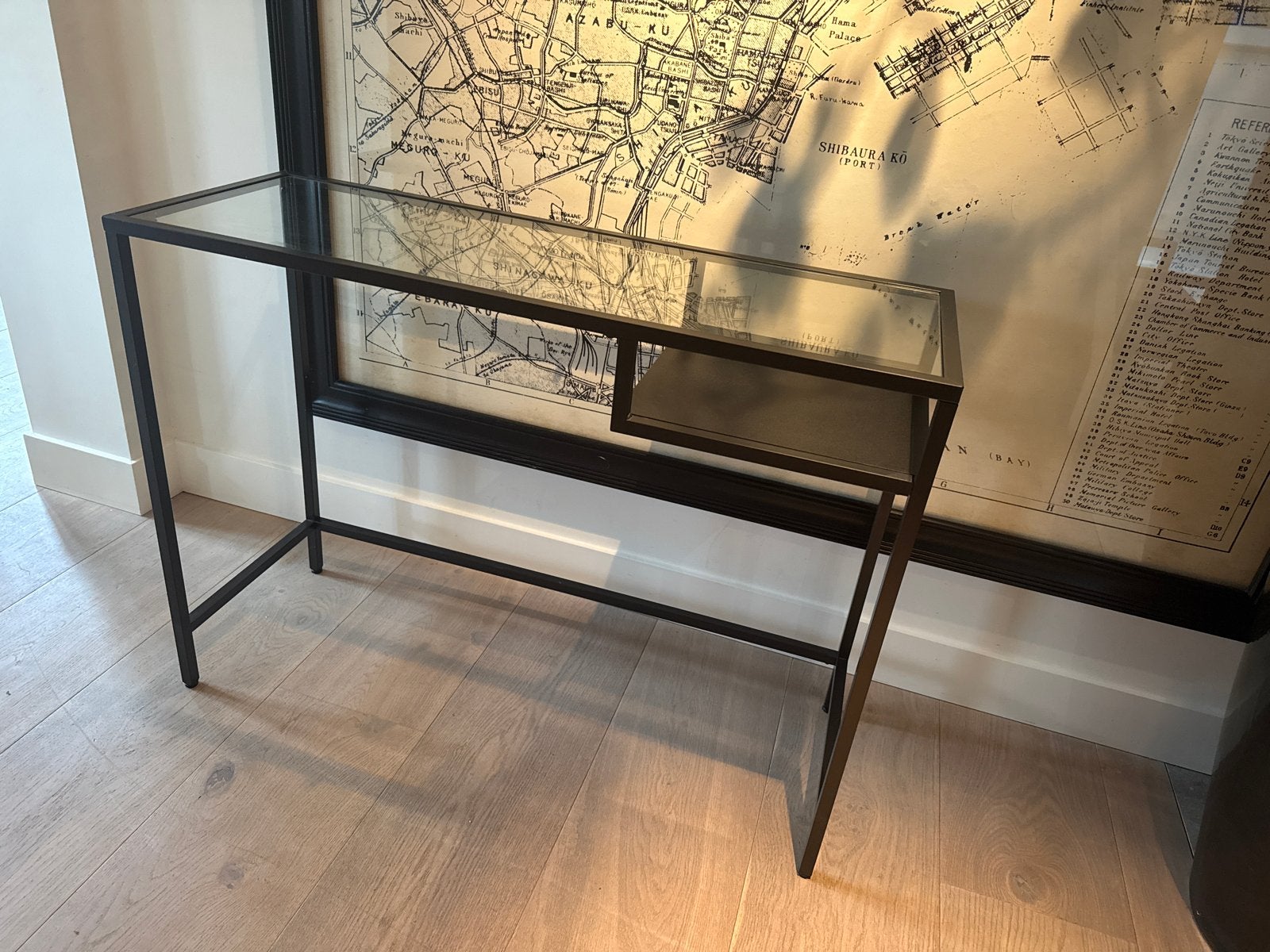Zwart bureau/kaptafel/bijzettafel met glazen blad, Ophalen, Zwart, Gebruikt, Modern