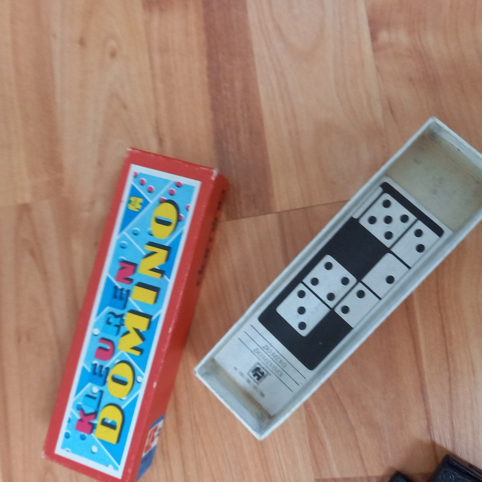 Vintage Kleuren Domino Spel, Een of twee spelers, Ophalen of Verzenden, Gebruikt