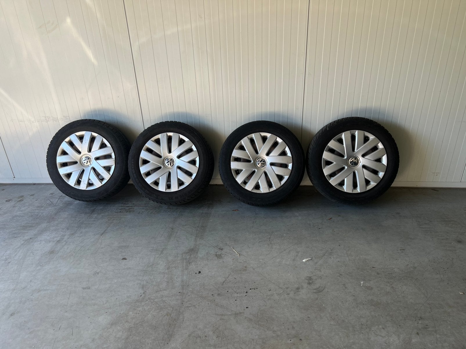 VW POLO 4SEIZOEN EN WINTER, Ophalen, Gebruikt, 15 inch, 175 mm