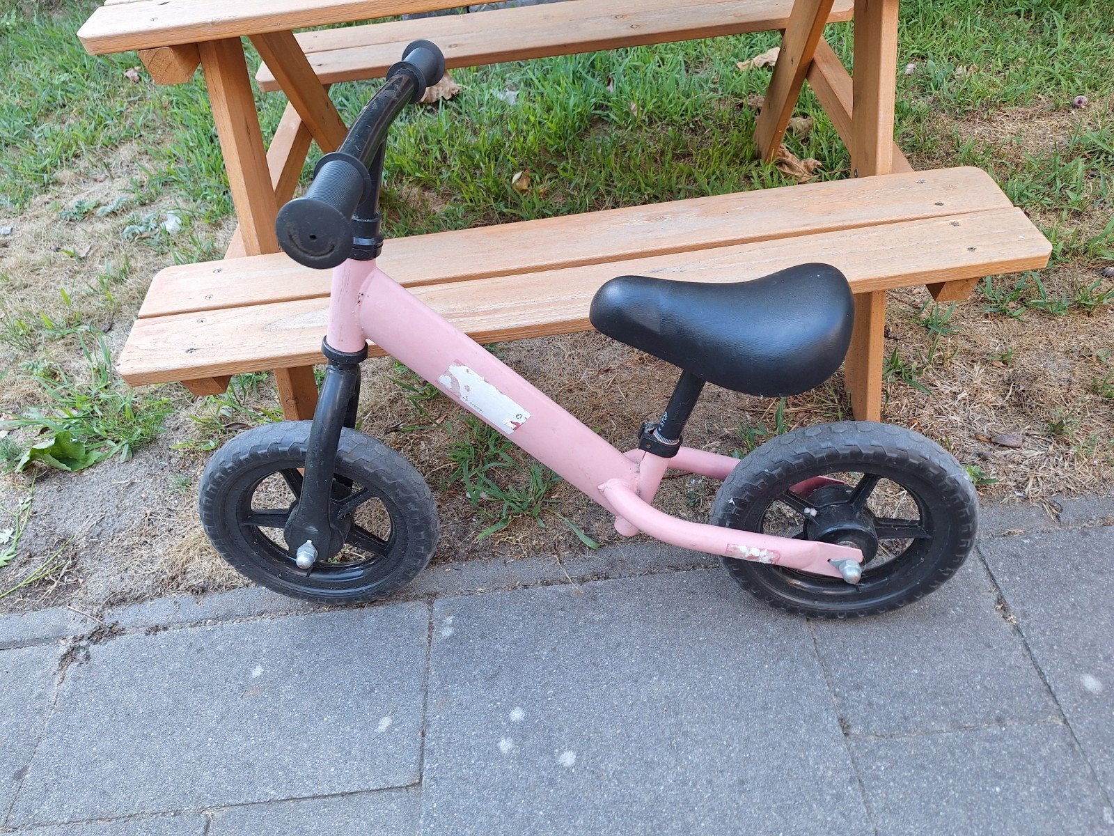 Roze loopfiets gratis af te halen, Ophalen, Gebruikt, Loopfiets