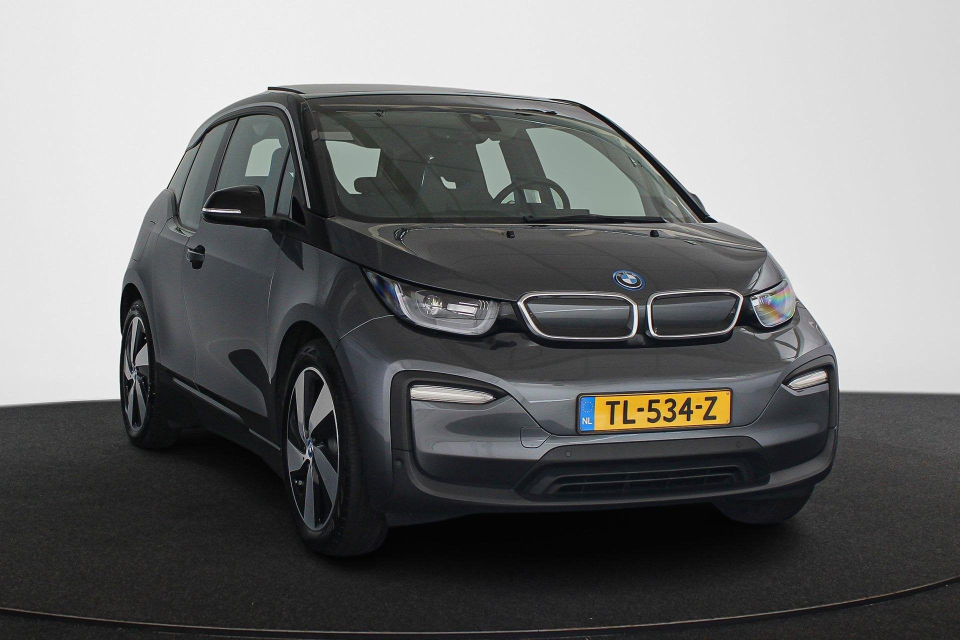BMW i3 Grey Edition 94Ah 33 kWh Panoramadak Keyless Stoelver, Auto's, BMW, Automaat, Gebruikt, 300 km, 89 %
