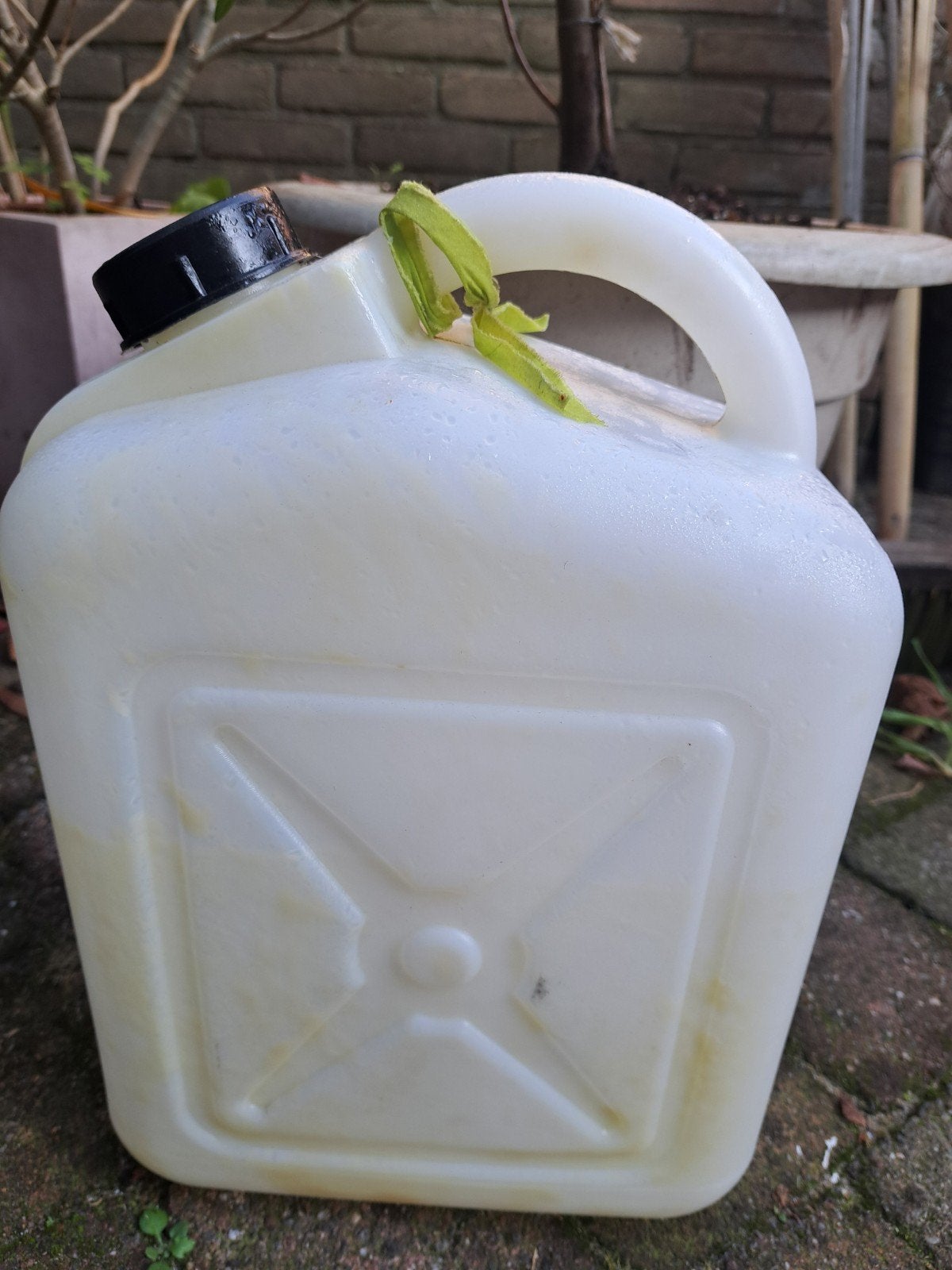 Jerrycan kunstof, Tuin en Terras, Minder dan 75 liter, Ophalen of Verzenden, Zo goed als nieuw, Kunststof