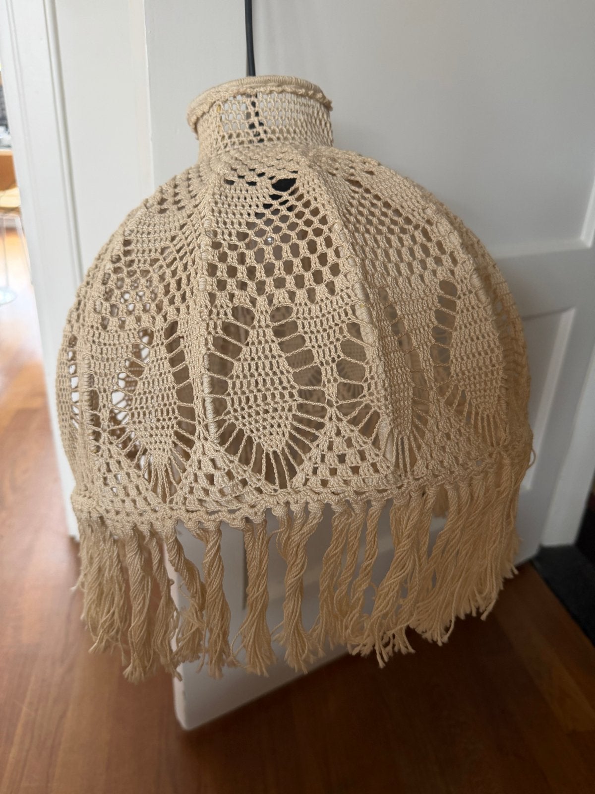 Vintage Gehaakte Lampenkap Ecru - Goede Staat, Antiek en Kunst, Antiek | Lampen, Ophalen of Verzenden