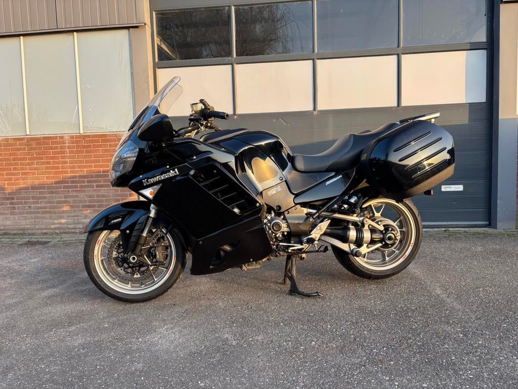 Kawasaki GTR 1400 - Parelmoer blauw - lage KM - BOSS uitlaat, Motoren, 4 cilinders, Motorrijbewijs A, Gebruikt, 1400 cc