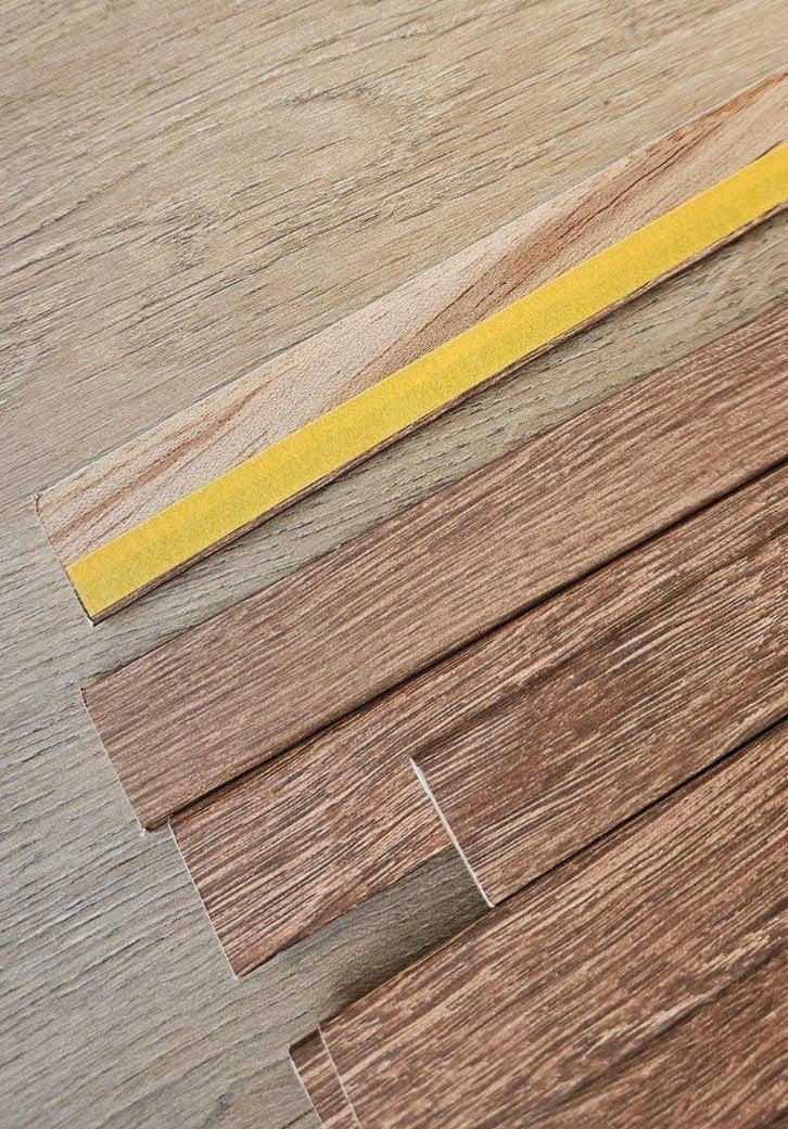 Nieuwe plakplinten eiken, Ophalen, Eiken, Nieuw, 200 tot 250 cm