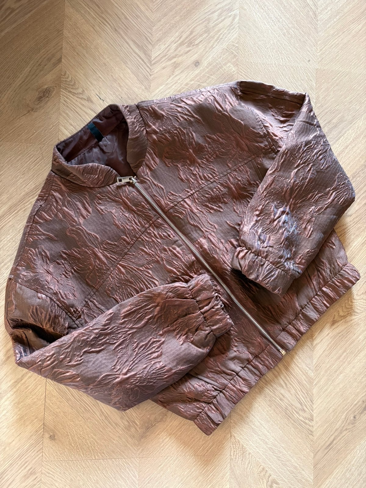 Jacquard bomber jasje Wibra, Kleding | Dames, Ophalen of Verzenden, Zo goed als nieuw, Maat 36 (S), Bruin