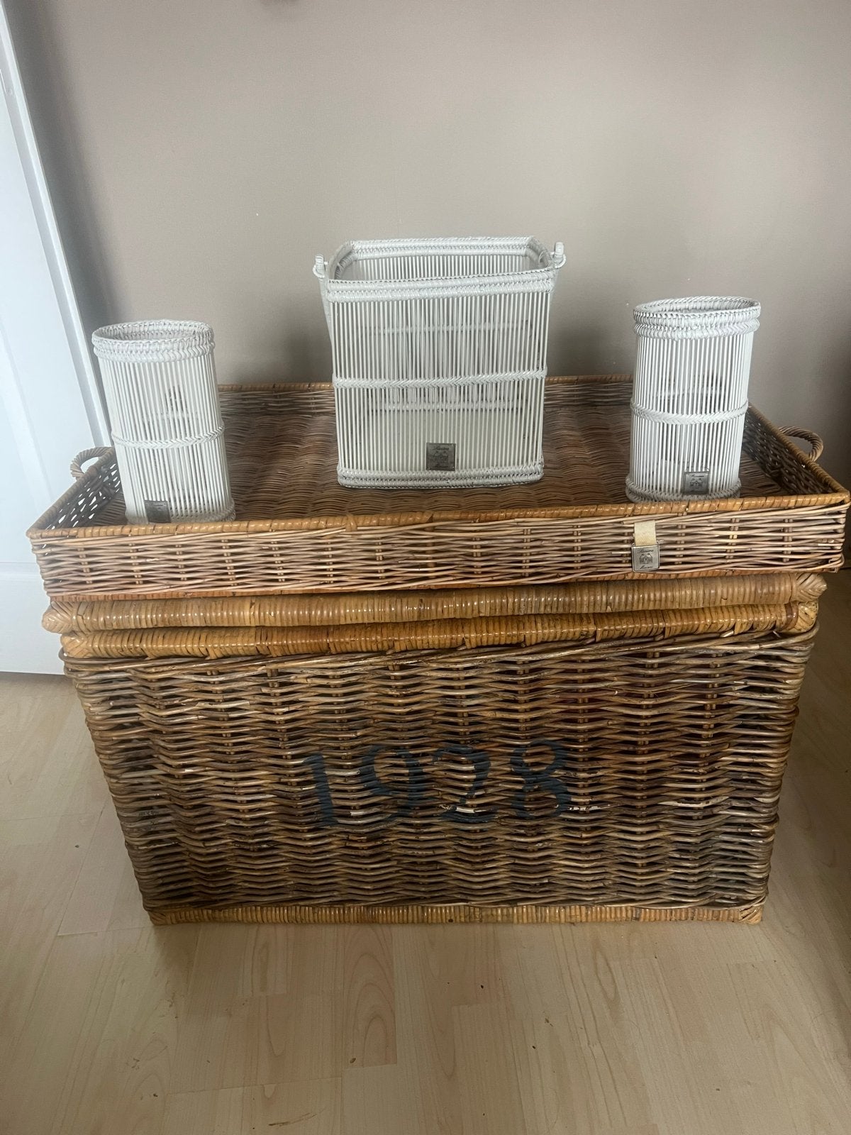 Grote rieten kist met deksel en dienblad riviera maison, Ophalen, Gebruikt, 100 tot 150 cm, 75 tot 100 cm