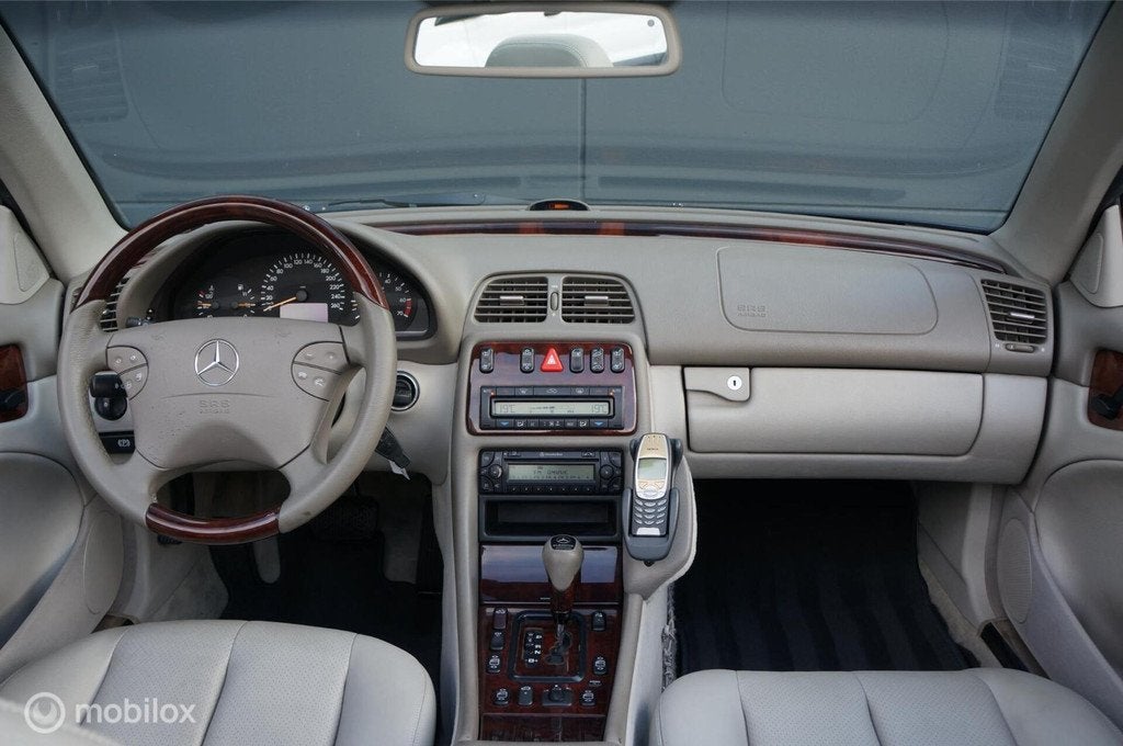 Mercedes CLK-klasse Cabrio 320 Aut. Elegance Bose Origineel!, Auto's, Mercedes-Benz, Achterwielaandrijving, Gebruikt, Beige, 1595 kg