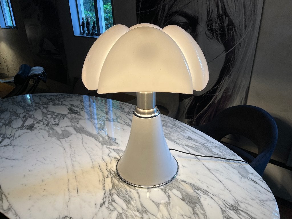 Pipistrello. Gae Aulenti. Vintage 1970, Ophalen, Zo goed als nieuw, E27 (groot), Led-lamp