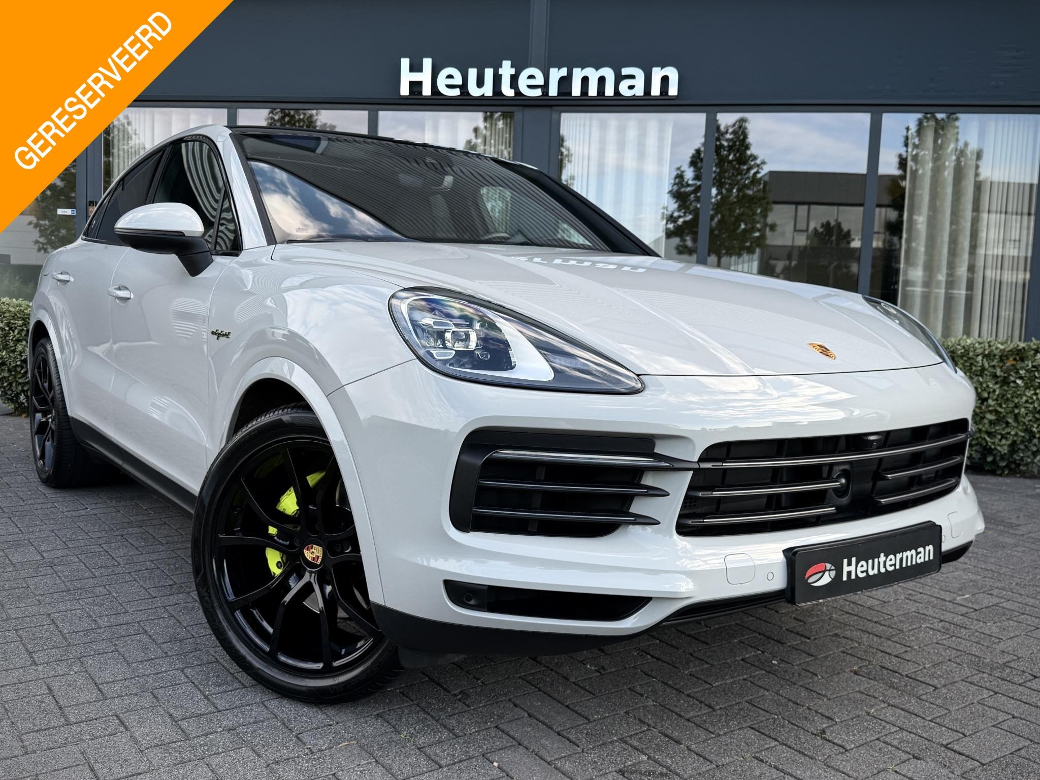 Porsche Cayenne Coupé 3.0 E-Hybrid Pano/Sport Chrono/Krijt/, Automaat, Cayenne, Gebruikt, 2995 cc