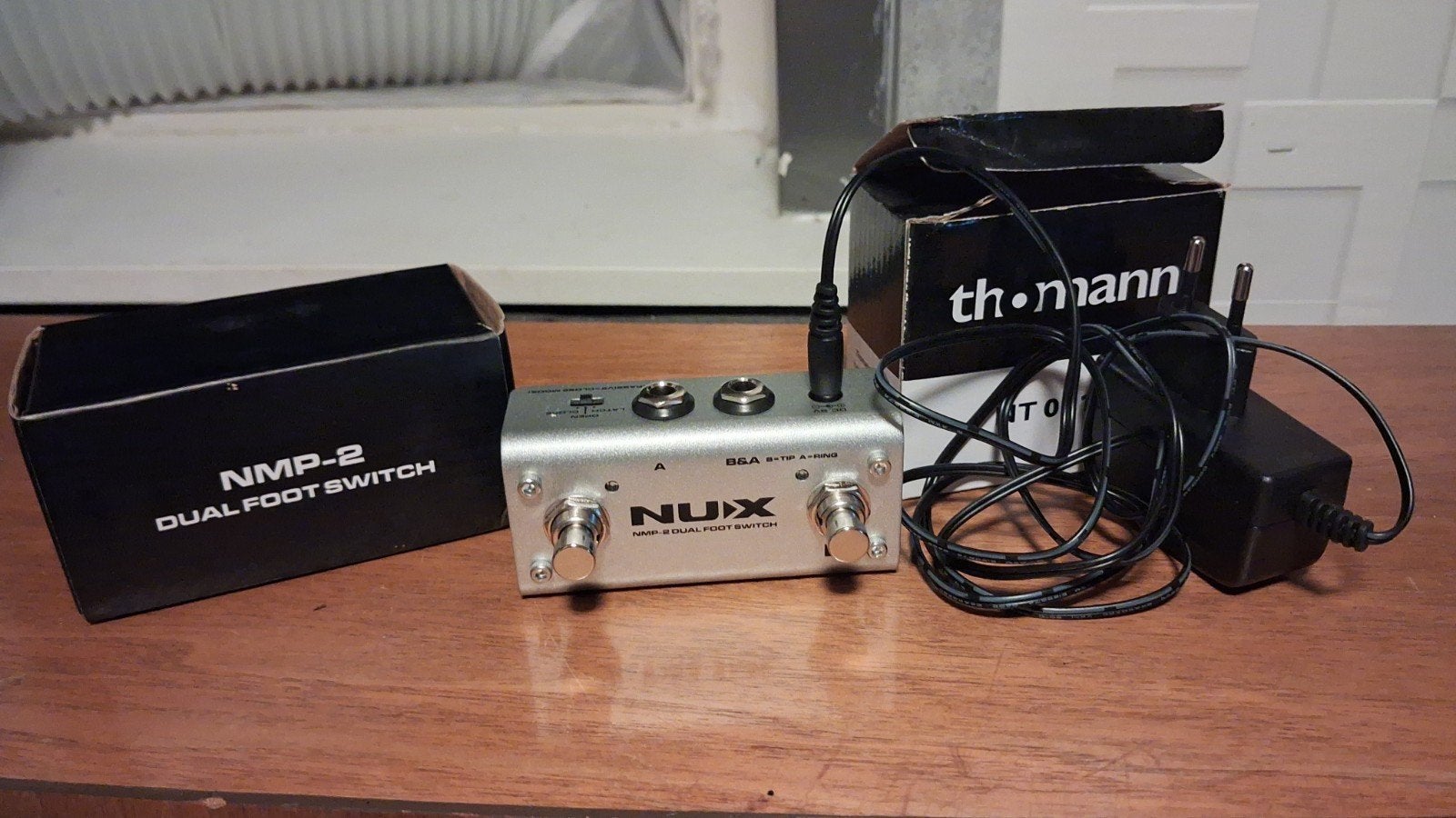 Nux NMP-2 Footswitch inclusief stroomkabel, Ophalen, Zo goed als nieuw, Overige typen
