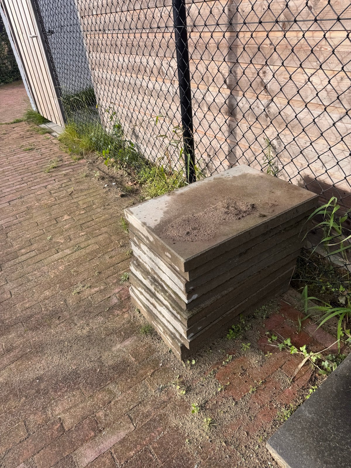 Diverse soorten bestrating: tegels en klinkers, Tuin en Terras, Ophalen, Gebruikt, Minder dan 5 m², Beton