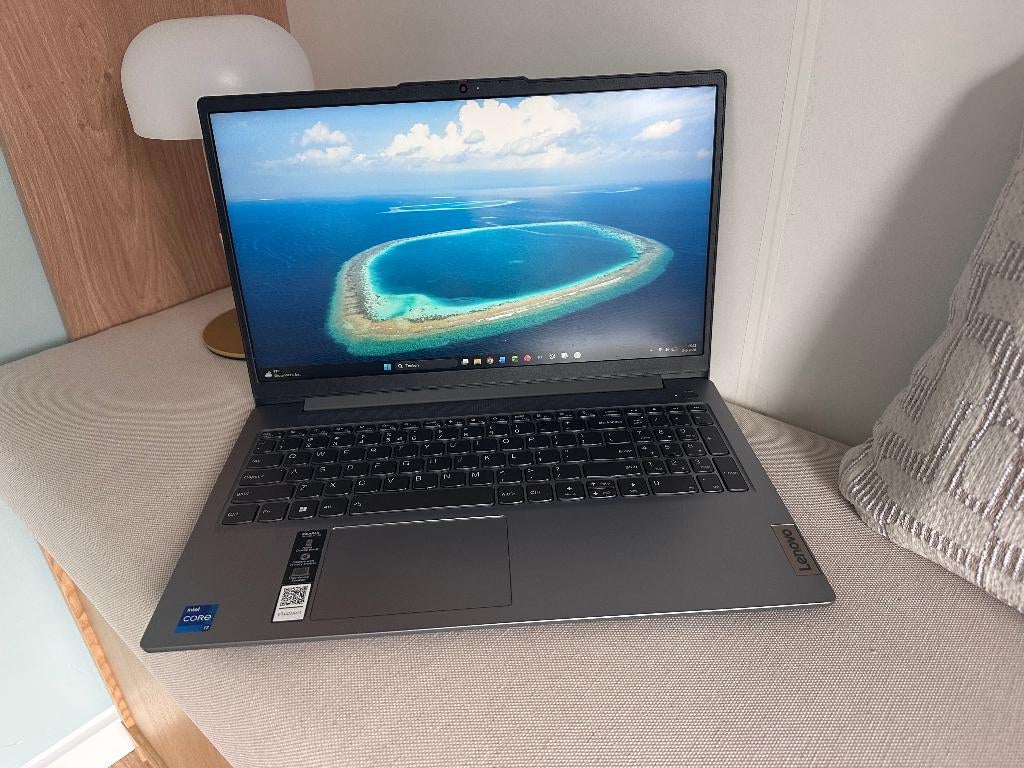 Lenovo laptop 15 inch - IdeaPad Slim 3 15IRH8 83EM00CHMH, Computers en Software, Windows Laptops, Ophalen, Met videokaart, 2 tot 3 Ghz