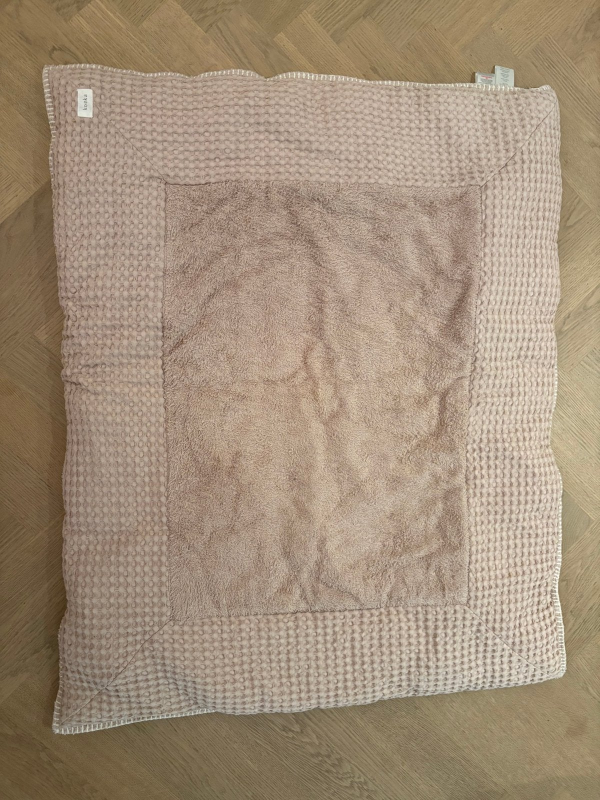 Bopita zwart box met boxkleed van Pucka beige, Kinderen en Baby's, Boxen, Ophalen, Zo goed als nieuw, Boxkleed