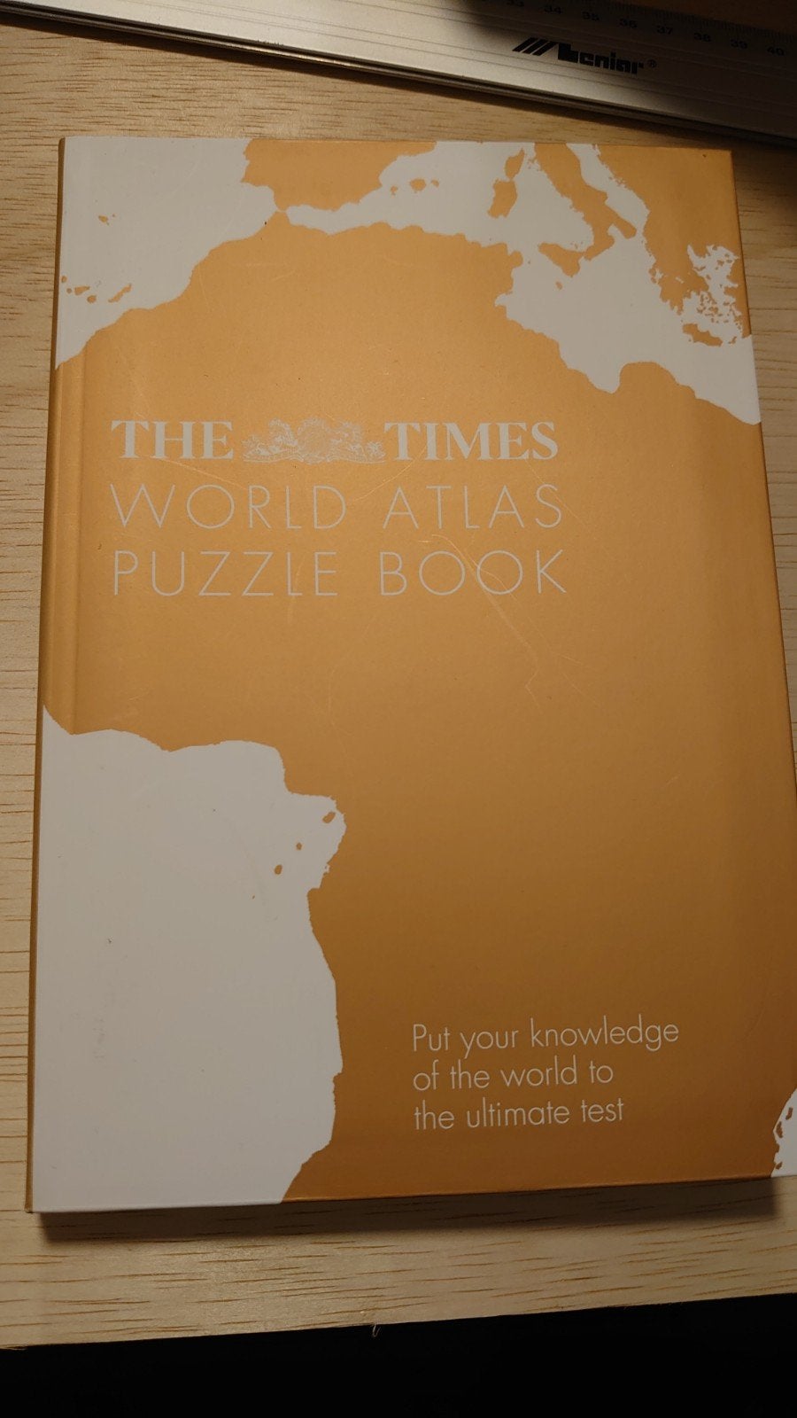 The Times World Atlas Puzzle Book - Zo goed als nieuw, Overige atlassen, 2000 tot heden, Ophalen of Verzenden, Zo goed als nieuw
