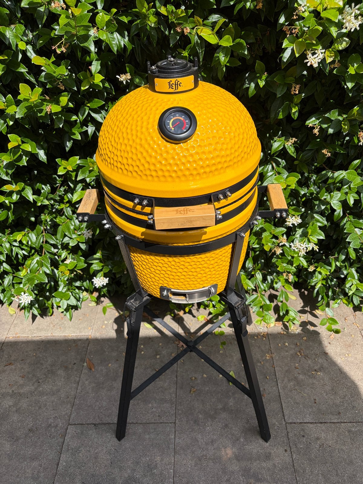 15” limited edition Leffe kamado met draaispit, Ophalen, Zo goed als nieuw, Met accessoires