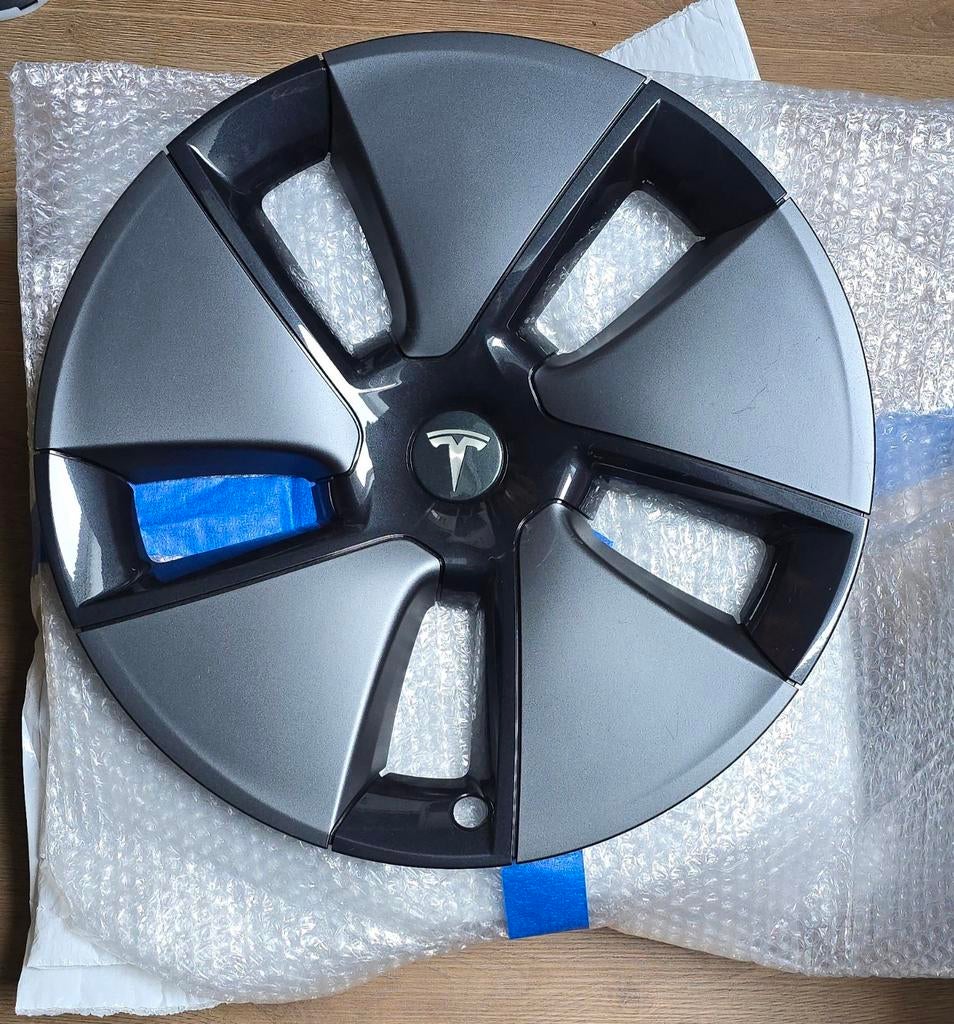 Tesla Aero Wieldoppen / Wheel Covers 18 inch, Auto diversen, Wieldoppen, Ophalen, Gebruikt