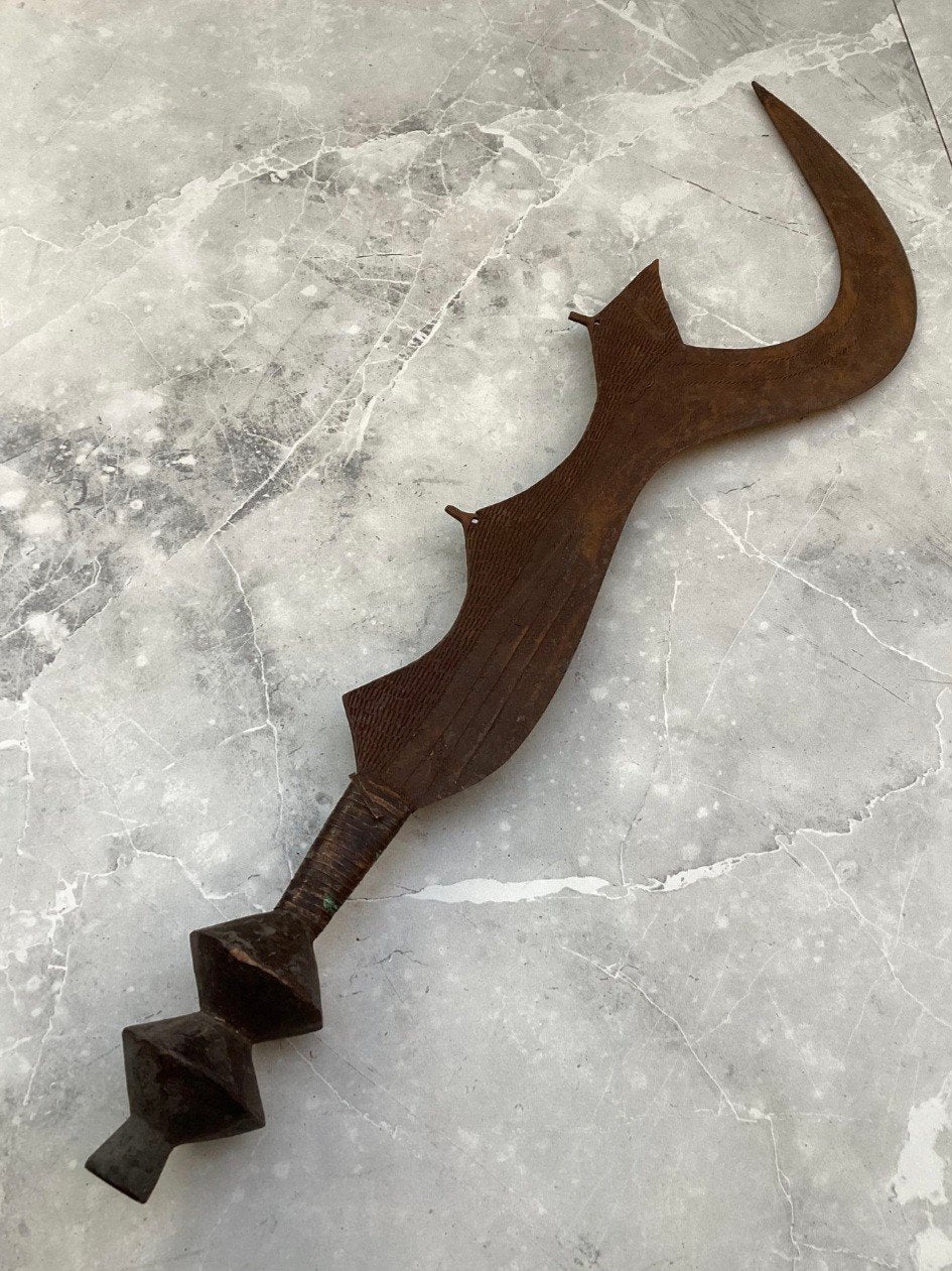Zeldzaam Authentiek Ngombe Zwaard - 71 CM, Ophalen of Verzenden