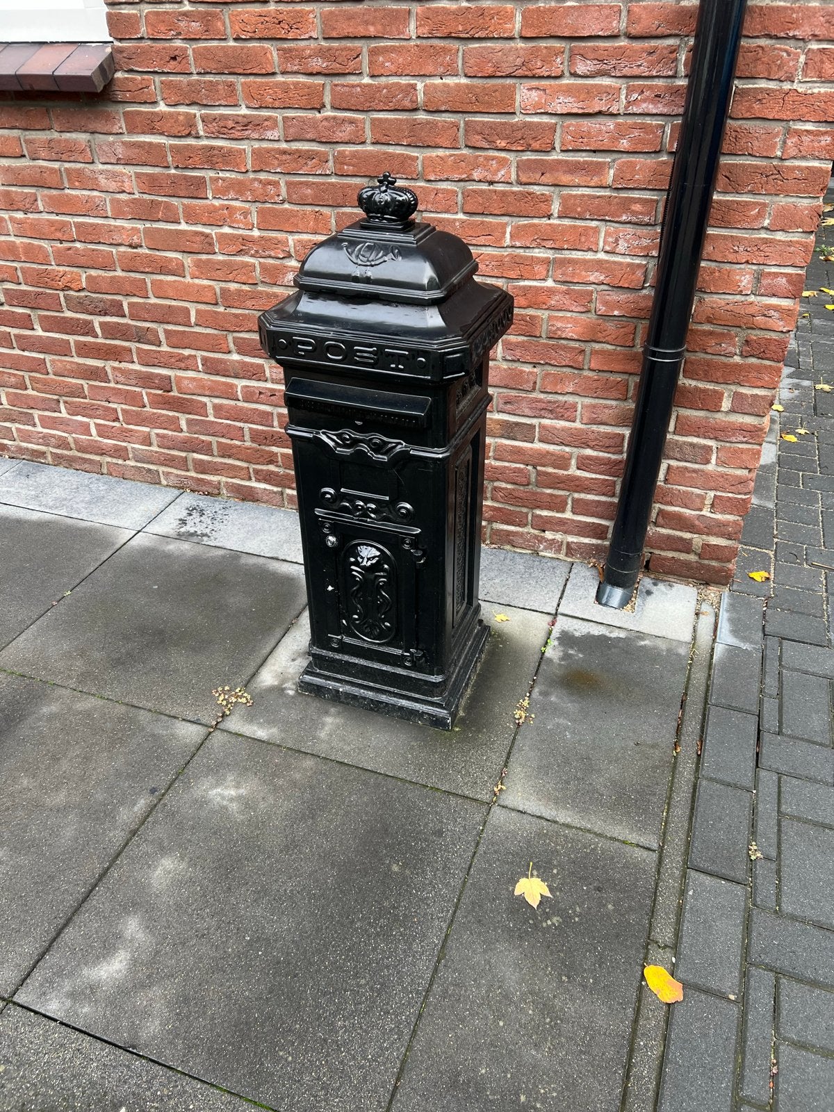 Staande brievenbus in goede staat, Ophalen, Gebruikt