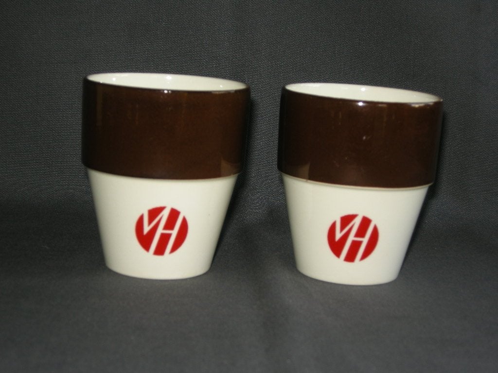2 bekers met opschrift "van Houten", Ophalen of Verzenden