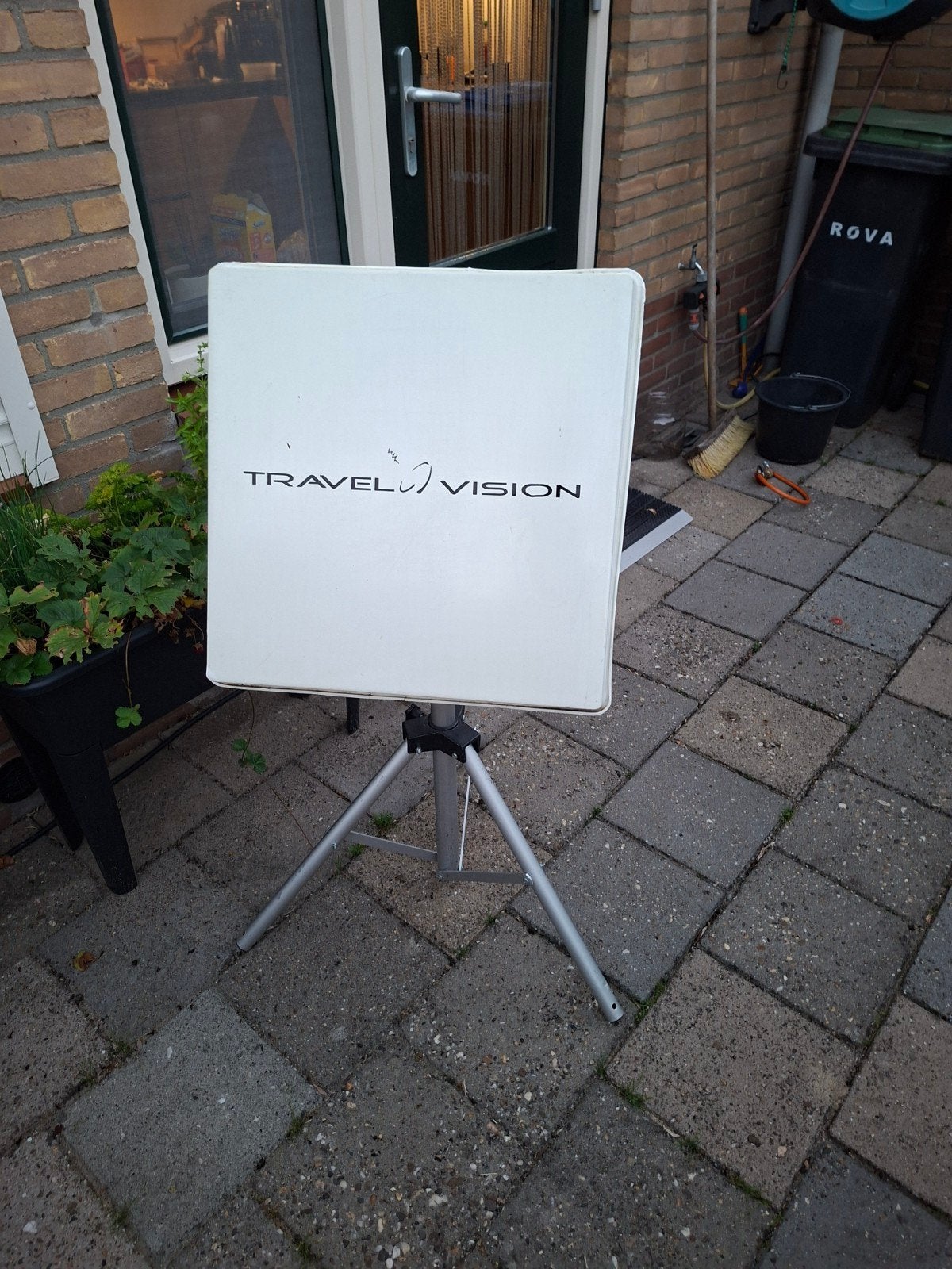 Travel Vision r6 flat, Ophalen, Gebruikt, (Schotel)antenne, Overige merken