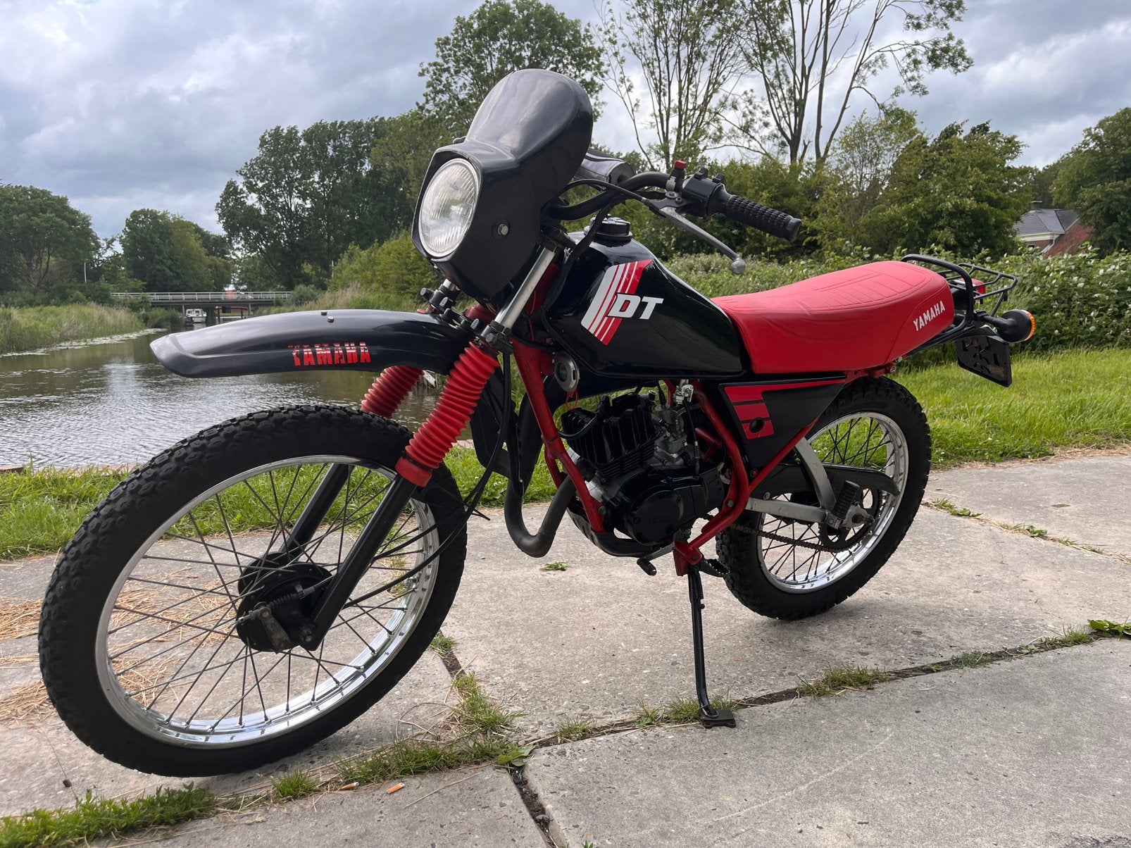 Yamaha DT 50 MX - 70 cc en nieuwe mikuni carburateur!, Fietsen en Brommers, 70 cc, Yamaha, Ophalen of Verzenden, Zo goed als nieuw