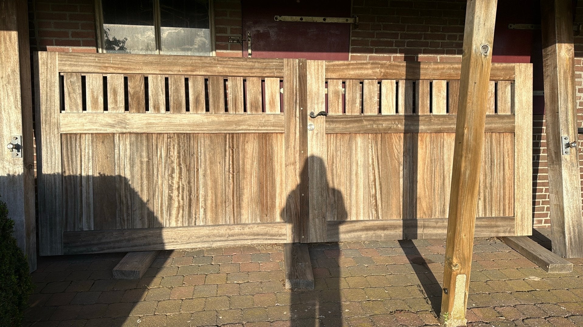 Hard Houten poort,  toegangspoort, Ophalen, Zo goed als nieuw, 150 tot 200 cm, Hout