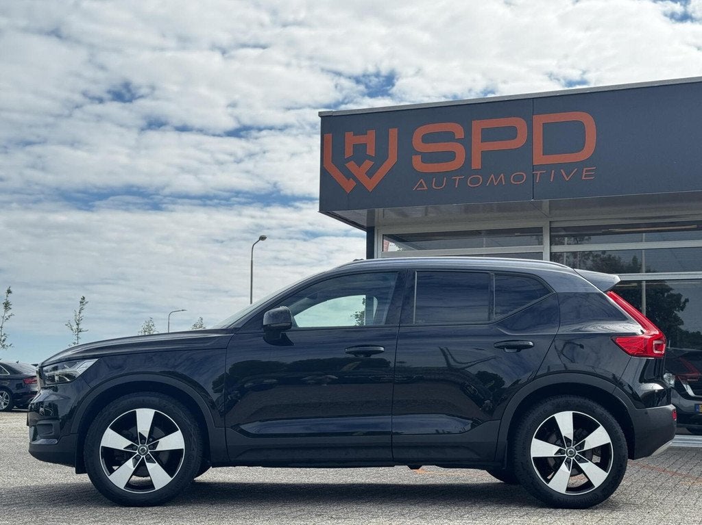 Volvo XC40 2.0 T5 AWD Momentum|247PK|H&K|360CAM|Pano|ACC|, Auto's, Volvo, Automaat, 4 cilinders, 1969 cc, Zwart