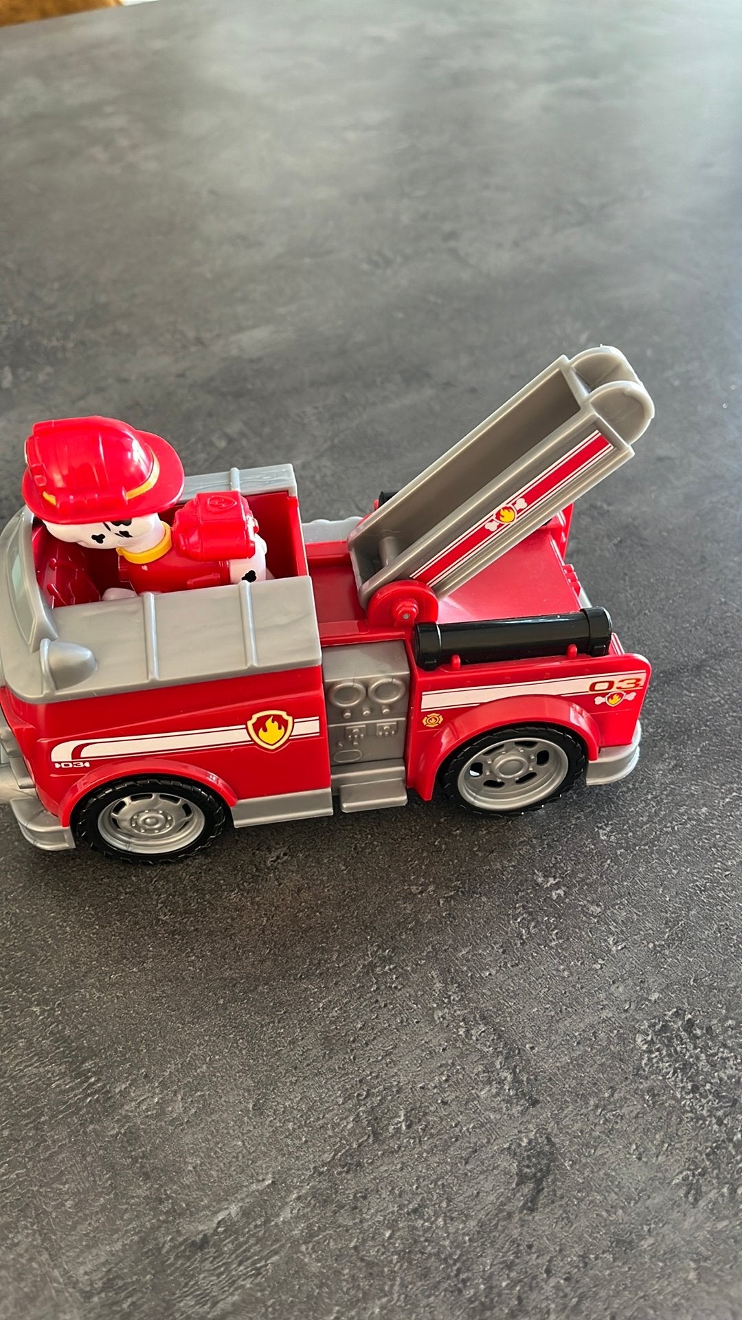 Paw Patrol Marshall met brandweerauto, Ophalen of Verzenden, Zo goed als nieuw