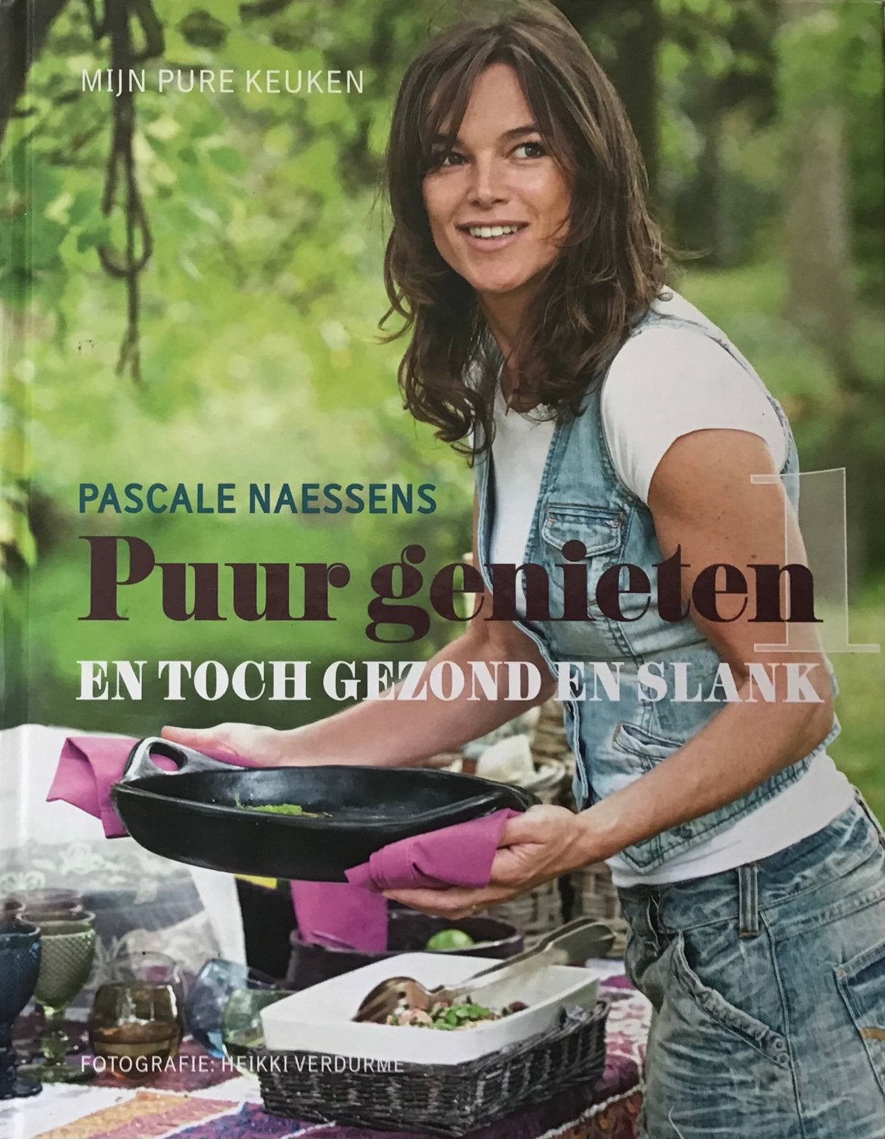 Puur Genieten - Pascale Naessens (Kookboek), Ophalen of Verzenden, Zo goed als nieuw, Gezond koken