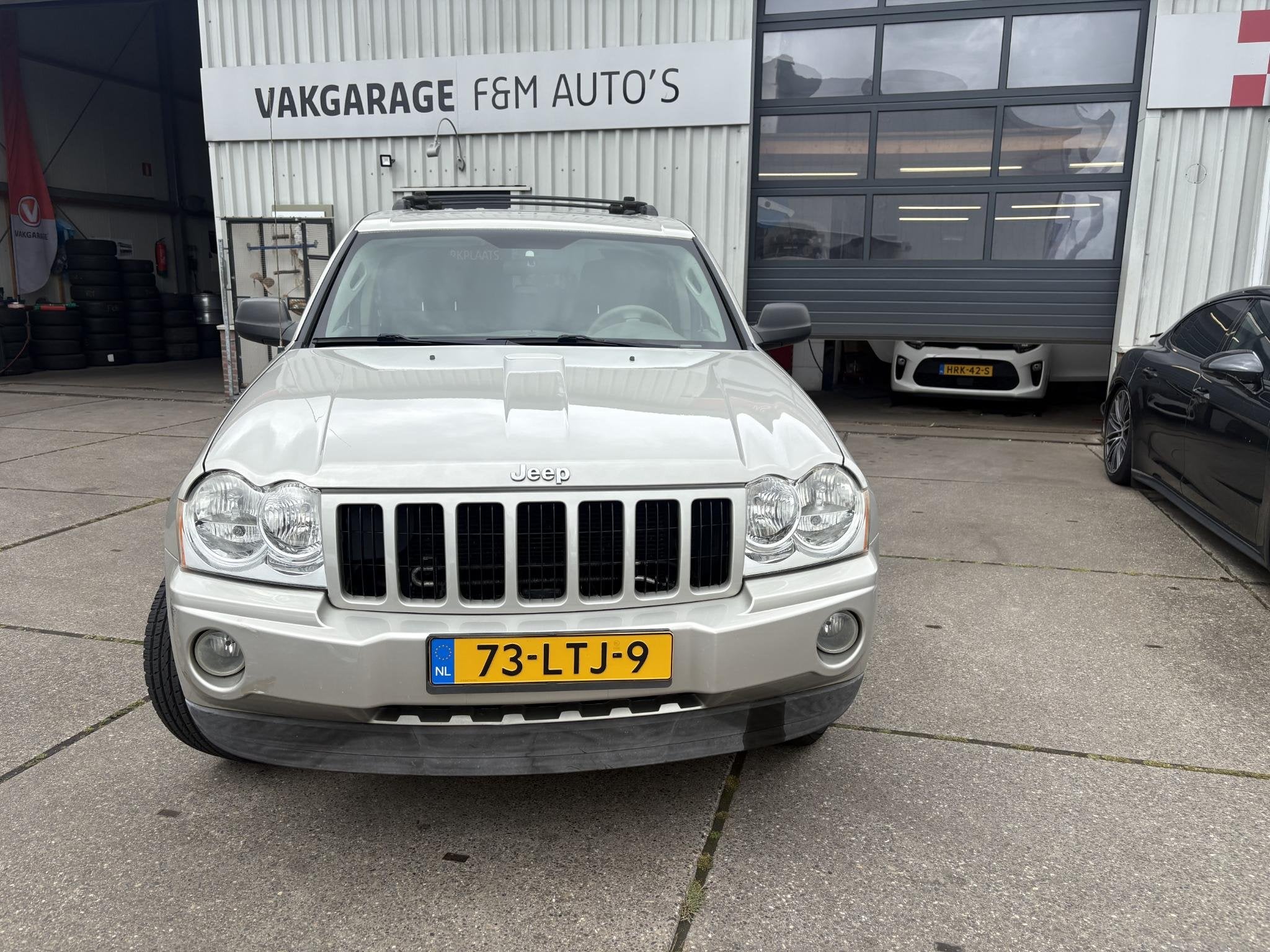 Jeep Grand Cherokee 3.7 V6 Laredo, Auto's, Automaat, Stof, Gebruikt, 201 pk
