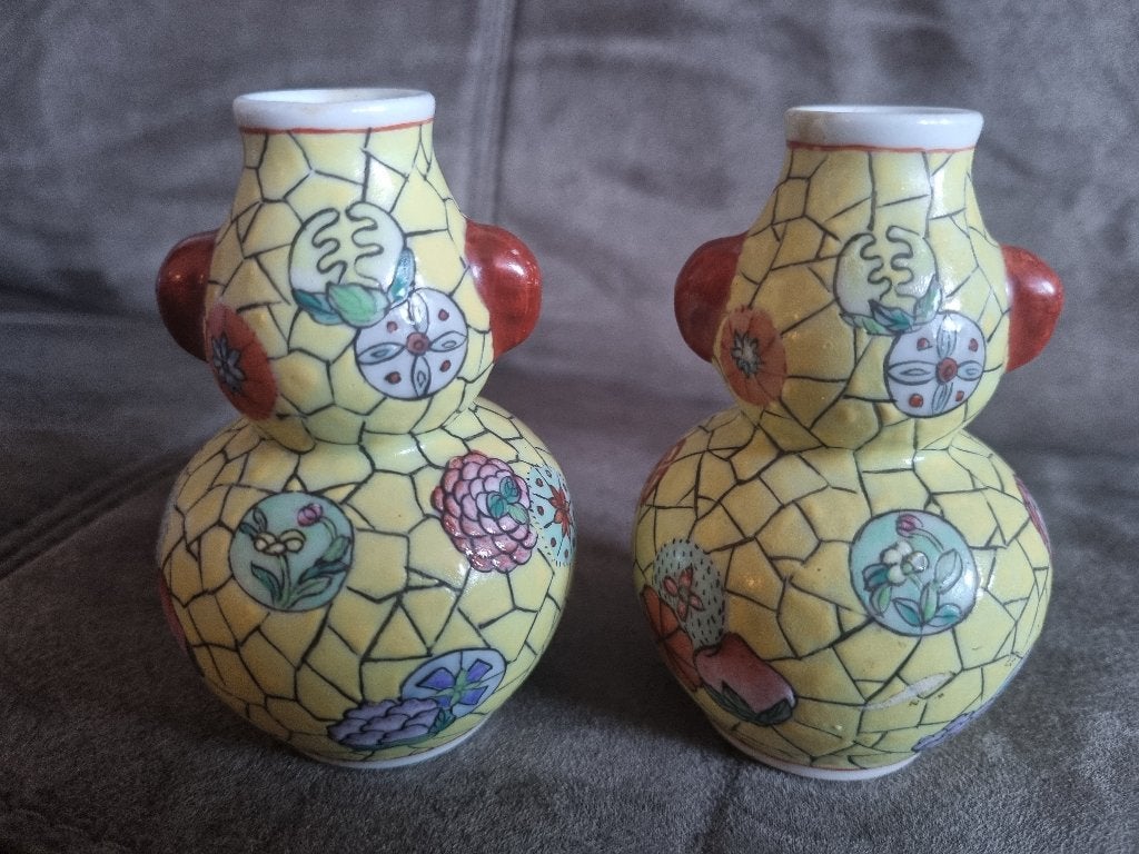 Chinees Porseleinen Knobbel Vaasjes., Antiek en Kunst, Ophalen of Verzenden, China, Vaas, Handgemaakt