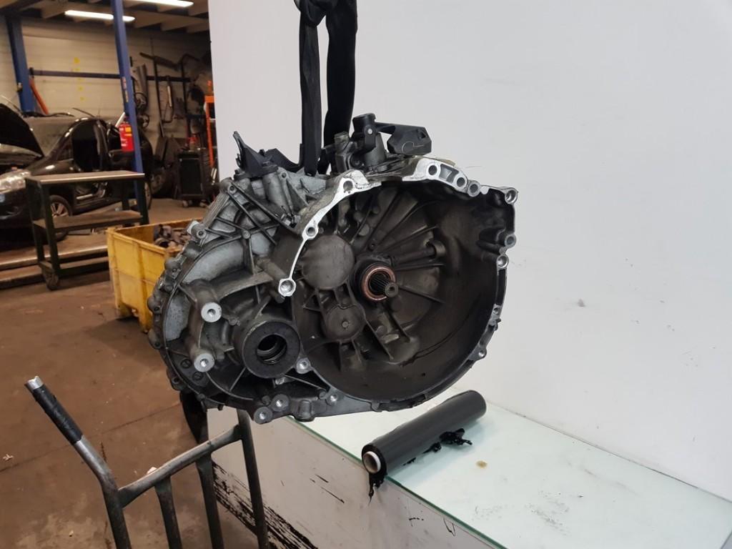 Versnellingsbak Schakel ABS Volvo V40 (MV) 2014 36010294, Gebruikt, Siegburger Straße 229, Köln 50679, , Duitsland, Info@volvocars.com