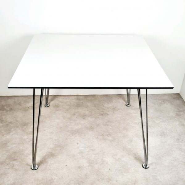 Casala designtafel met spanpoot., Ophalen, Kunststof, 50 tot 100 cm, Tijdloos Modern