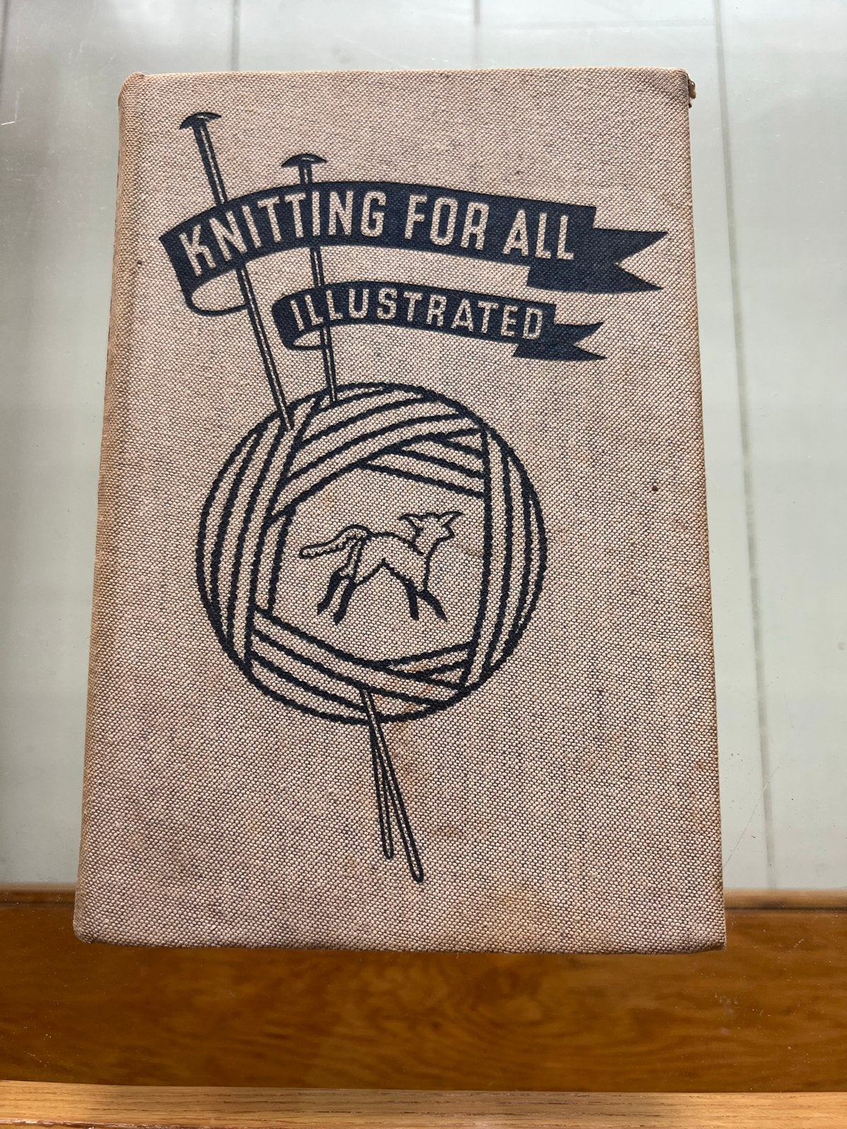 Vintage breiboek: Knitting for All Illustrated, Ophalen of Verzenden, Gelezen, Breien en Haken