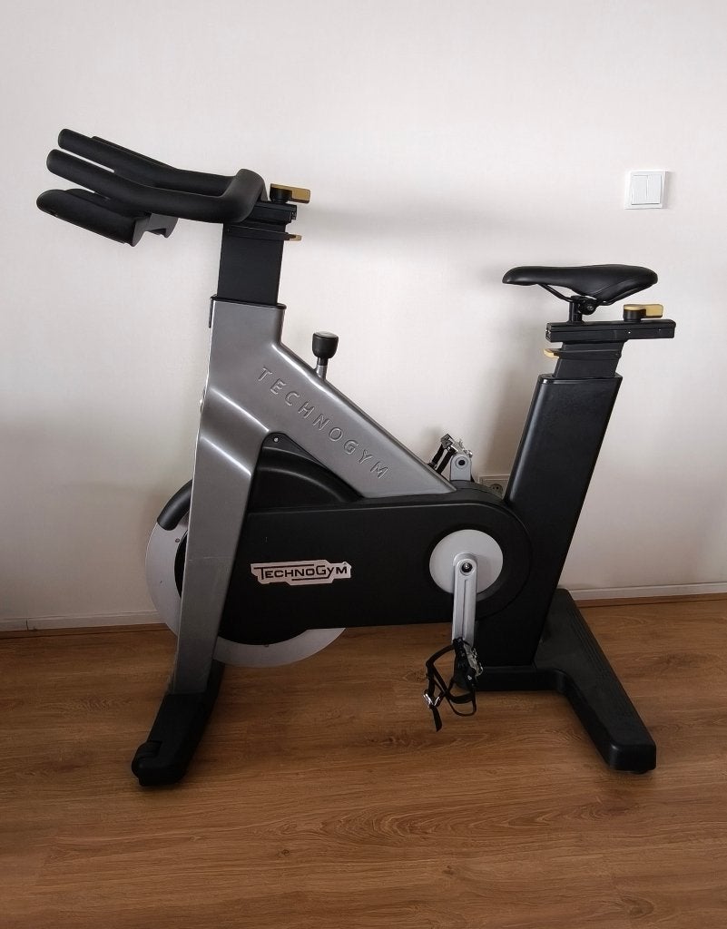 Technogym group cycle, Sport en Fitness, Ophalen, Zo goed als nieuw, Overige materialen, Spinningfiets