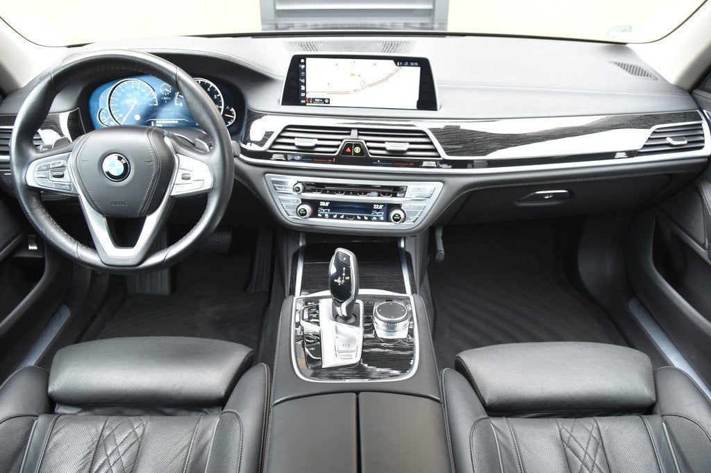 BMW 7 Serie 740i High Executive * Schuifdak * Stoelmassage *, Auto's, BMW, Automaat, Gebruikt, 1700 kg, Met garantie (alle)