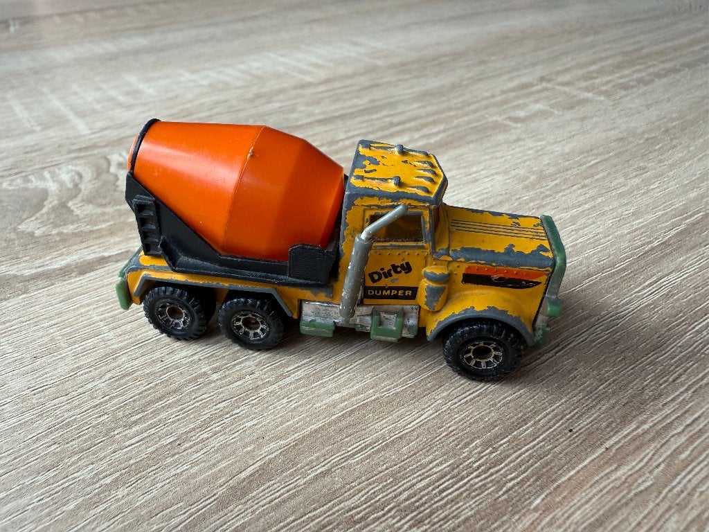 Matchbox Vrachtwagen Peterbilt 1:80 1981, Ophalen of Verzenden, Gebruikt, Auto