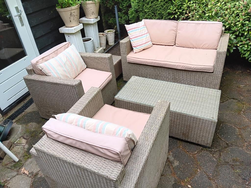 Loungeset 2-zits bank, 2 stoelen, tafel, bijzettafel kussens, Ophalen, 4 zitplaatsen, Kunststof, Gebruikt
