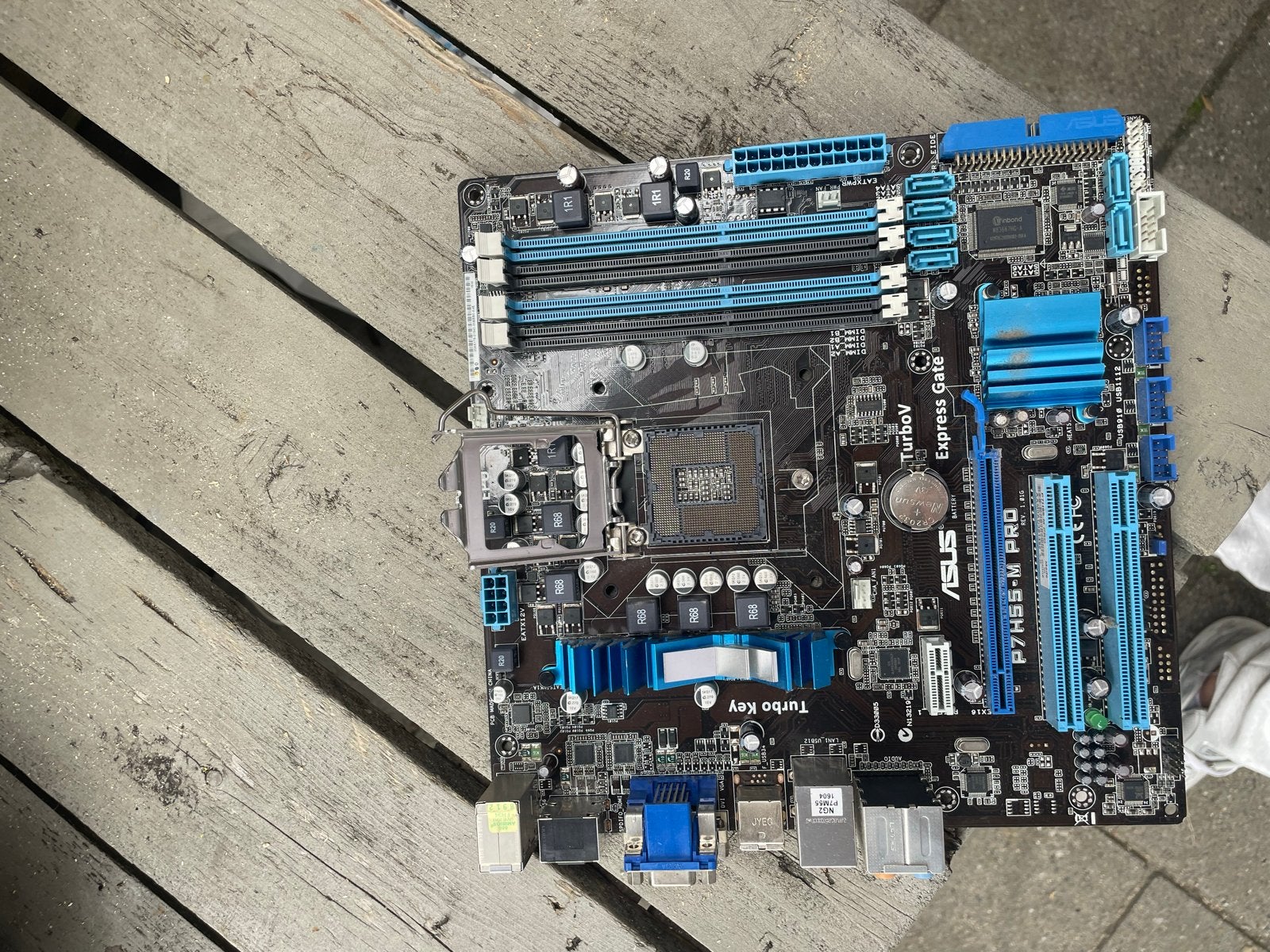 ASUS P7H55-M PRO Moederbord - Socket 1156, Computers en Software, Moederborden, Ophalen of Verzenden, Gebruikt, Intel, DDR3