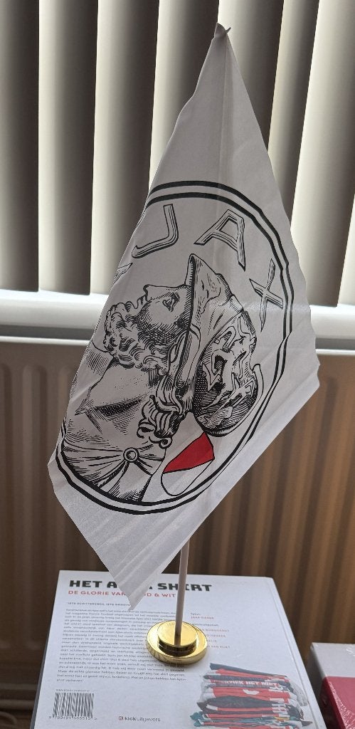 Ajax vlag oud logo op standaard 65 cm, Ophalen of Verzenden, Gebruikt, Ajax, Overige typen