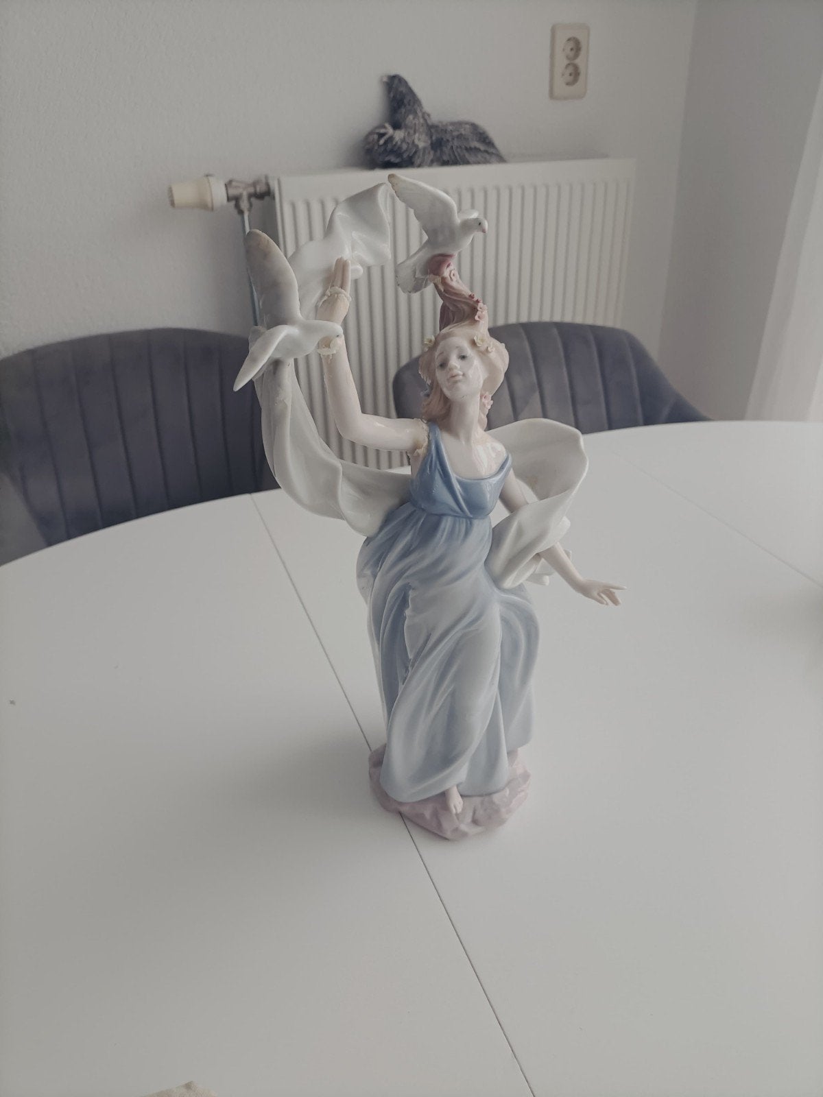 Libero beeldje, Ophalen