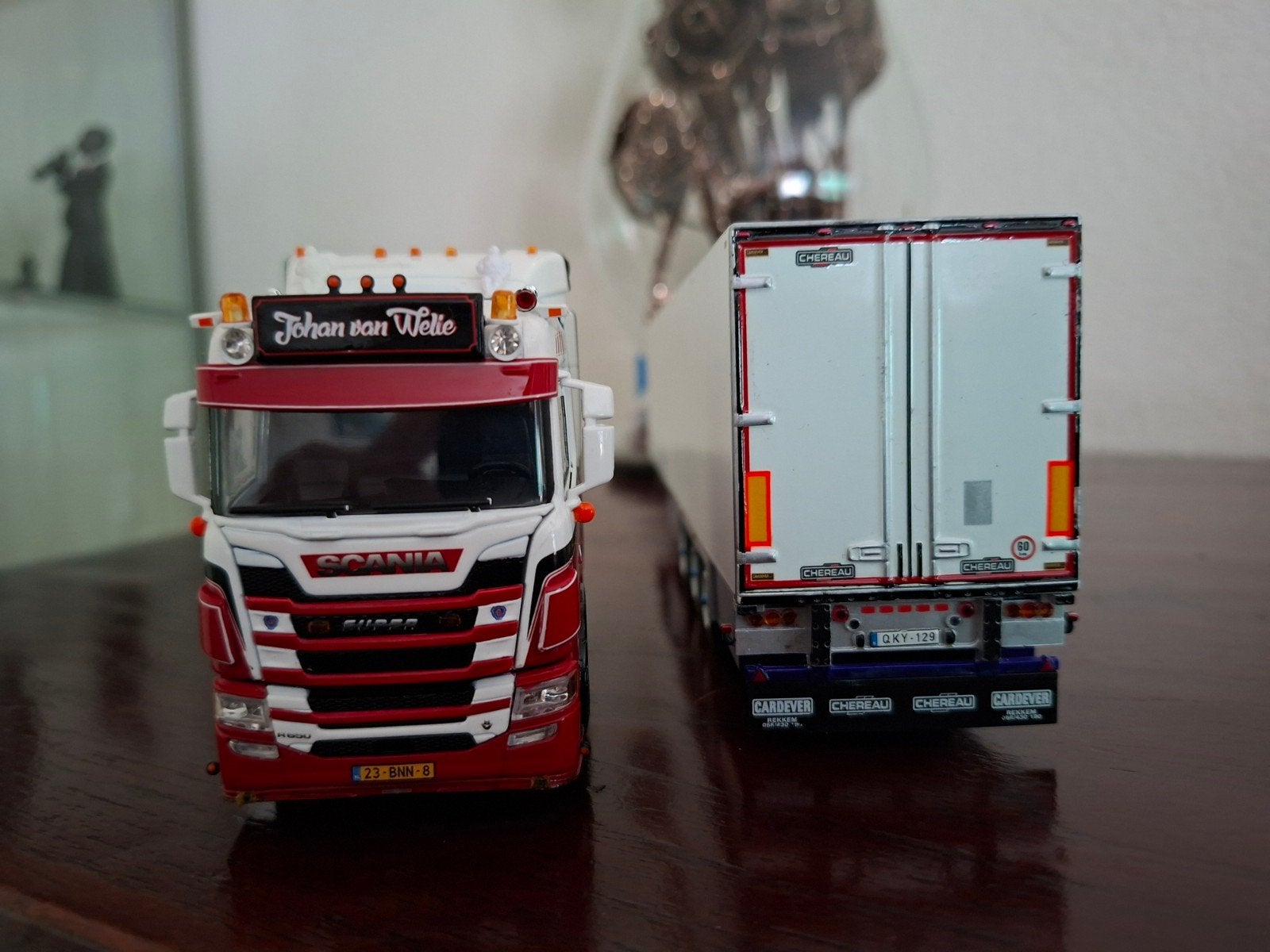 Wsi Scania van Johan van Welie met ovp, Hobby en Vrije tijd, Modelauto's | 1:50, Ophalen of Verzenden, Zo goed als nieuw, Bus of Vrachtwagen