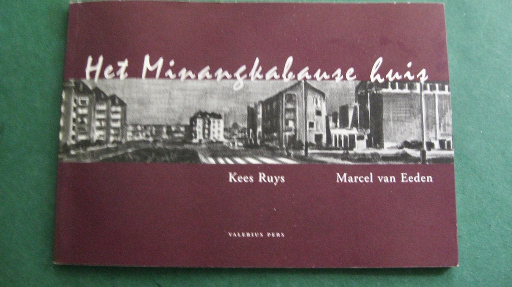 Kees Ruys - Het Minangkabause huis, Boeken, Ophalen of Verzenden, 20e eeuw of later, Zo goed als nieuw