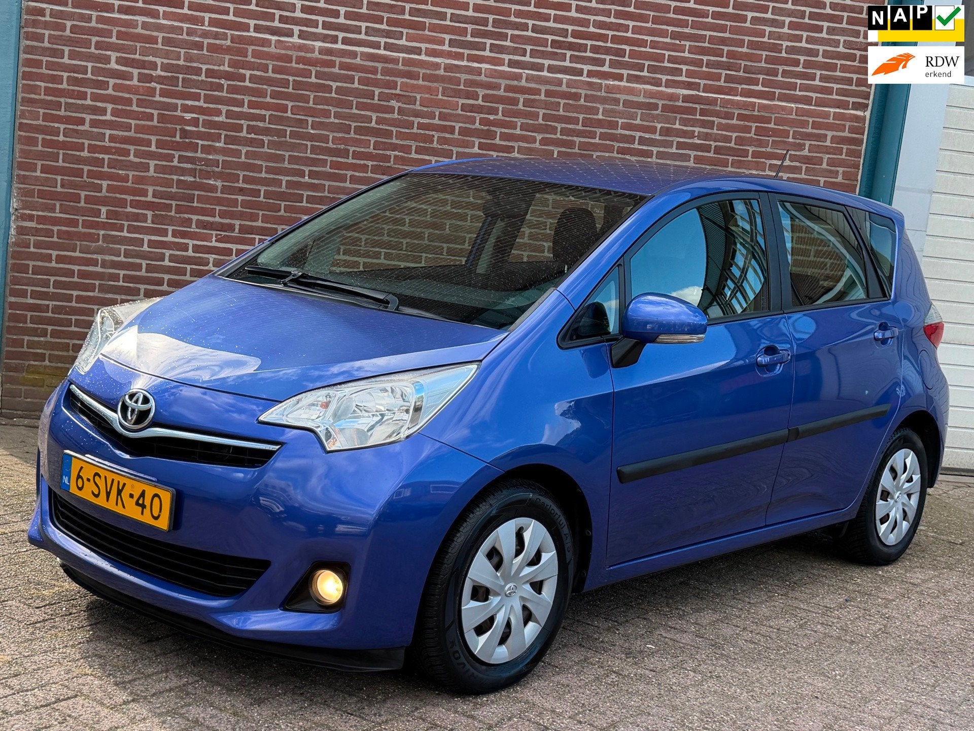 Toyota Verso-S 1.3 VVT-i Aspiration | Nap | Automaat | Clima, Euro 5, 4 cilinders, Blauw, Bedrijf