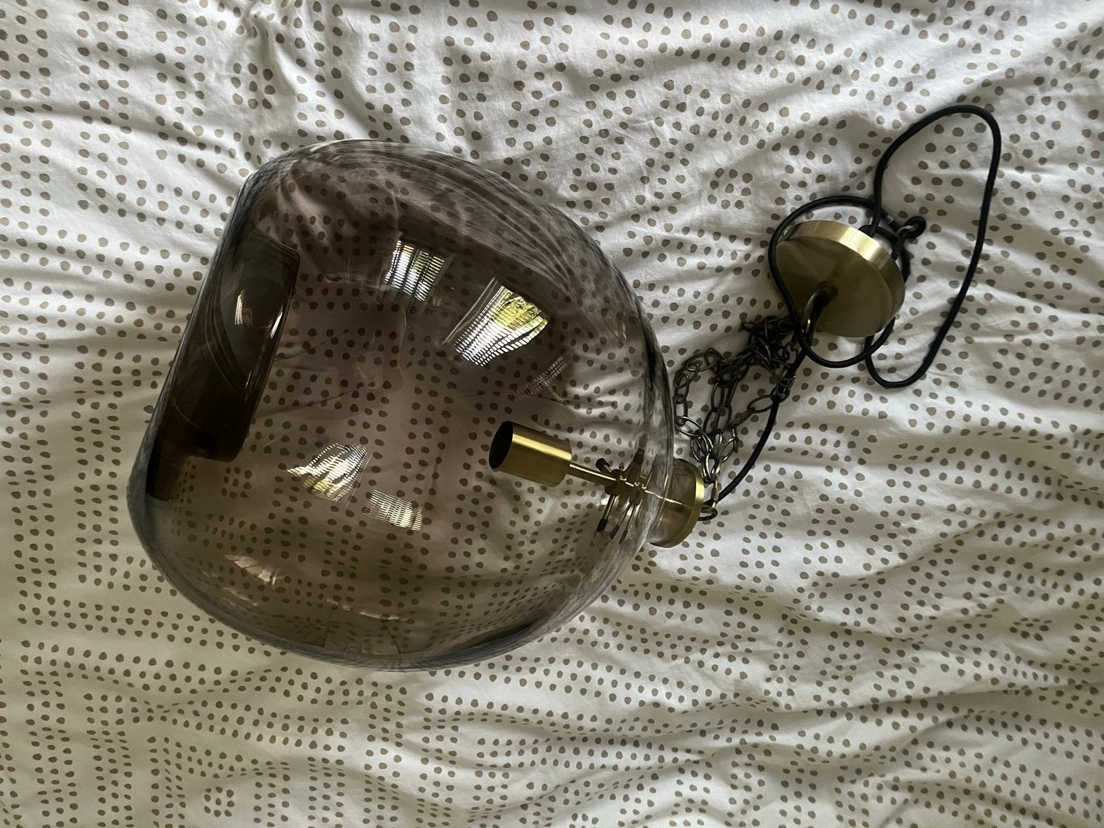 Prachtige smokey hanglamp - Modern design, Huis en Inrichting, Lampen | Hanglampen, Ophalen, Zo goed als nieuw, Glas, E27 (groot)