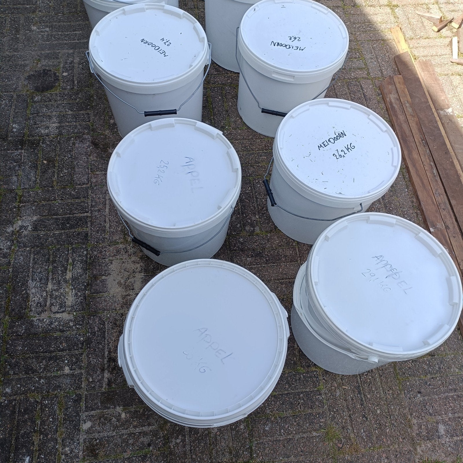 Honing in emmers van 25kg - Diverse smaken, Diversen, Ophalen