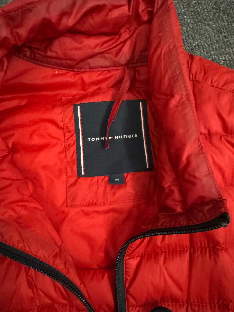 Hilfigher puffer jas, Ophalen, Maat 48/50 (M), Tommy Hilfiger, Zo goed als nieuw